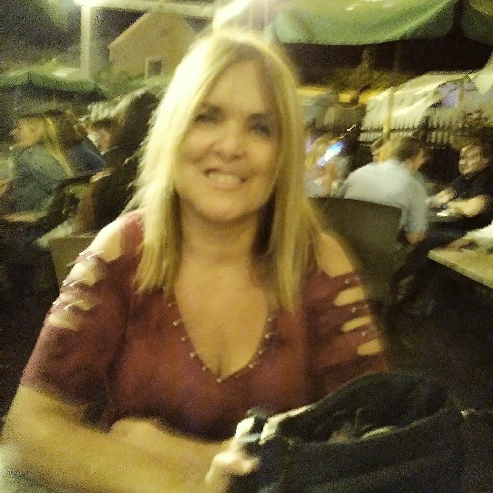 Meet your Posher, Pamela